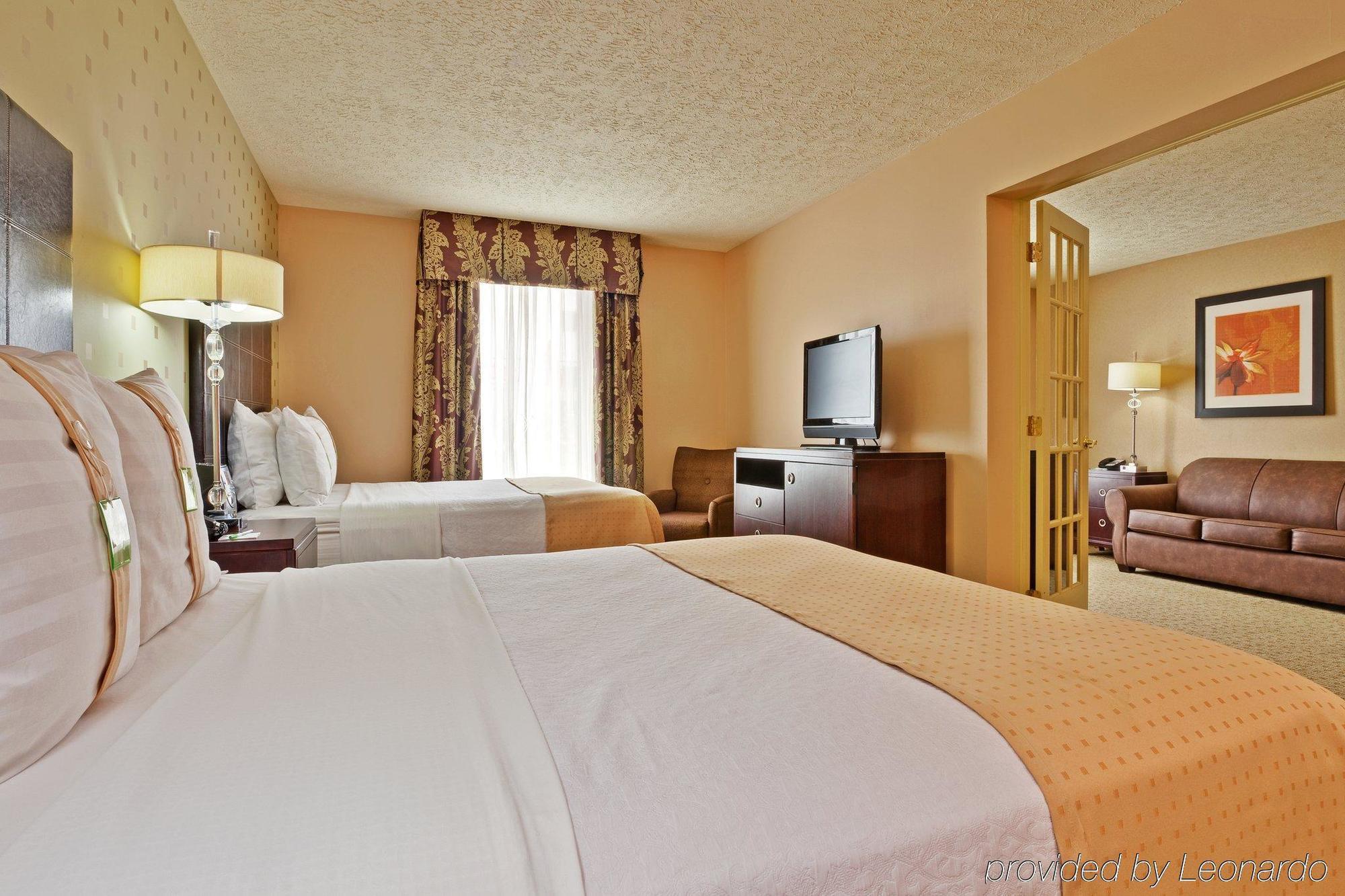Holiday Inn Bloomington-University Area By Ihg Номер фото